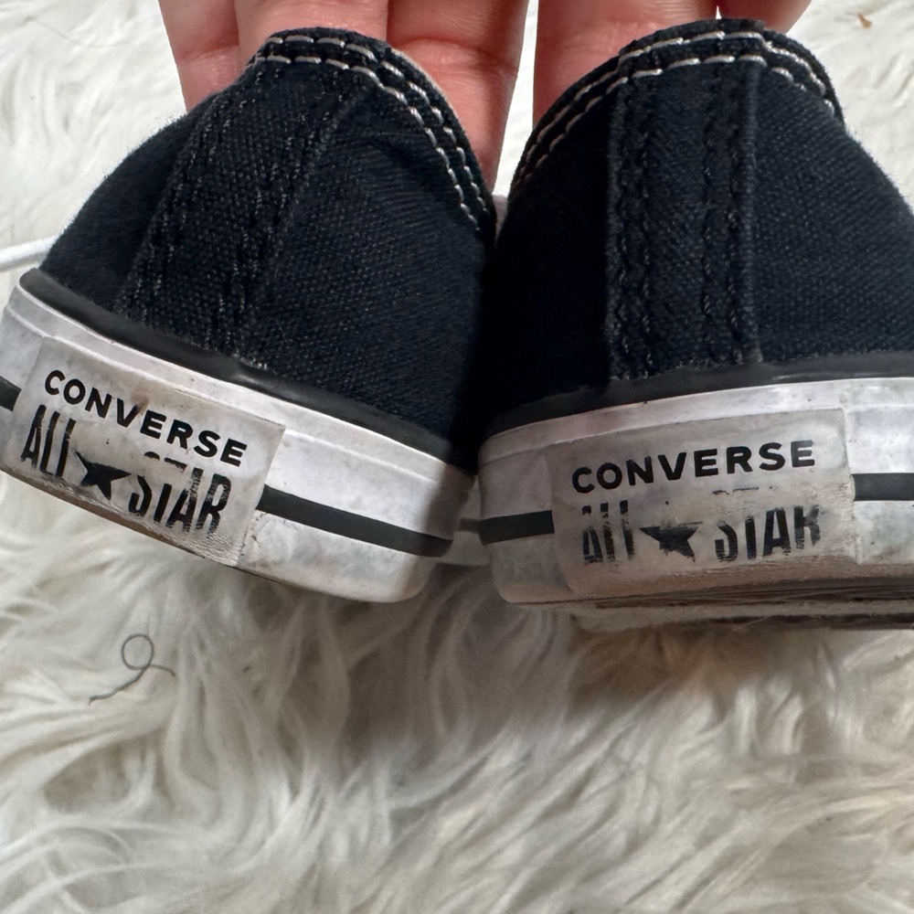 Converse Chuck Taylor‎ Toddler Sneakers size 9 boys or girls - Picture 4 of 8